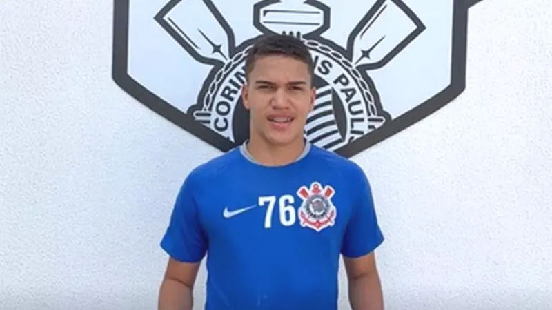 Corinthians acerta contratação de jovem atacante que fez 107 gols pelo Flamengo em 2019