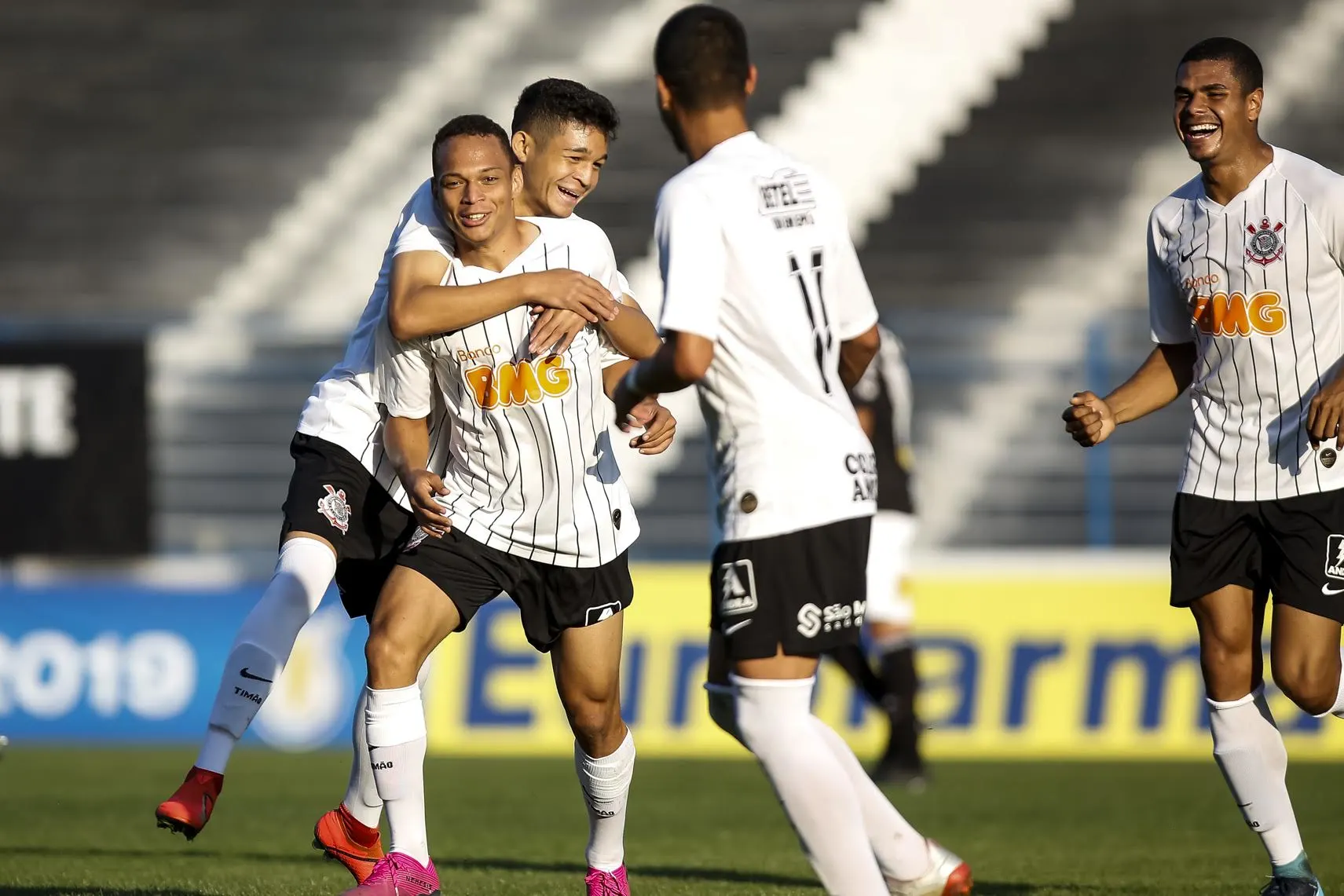 Com entrada gratuita no Pacaembu, Corinthians recebe Vasco pelo Brasileirão Sub-20