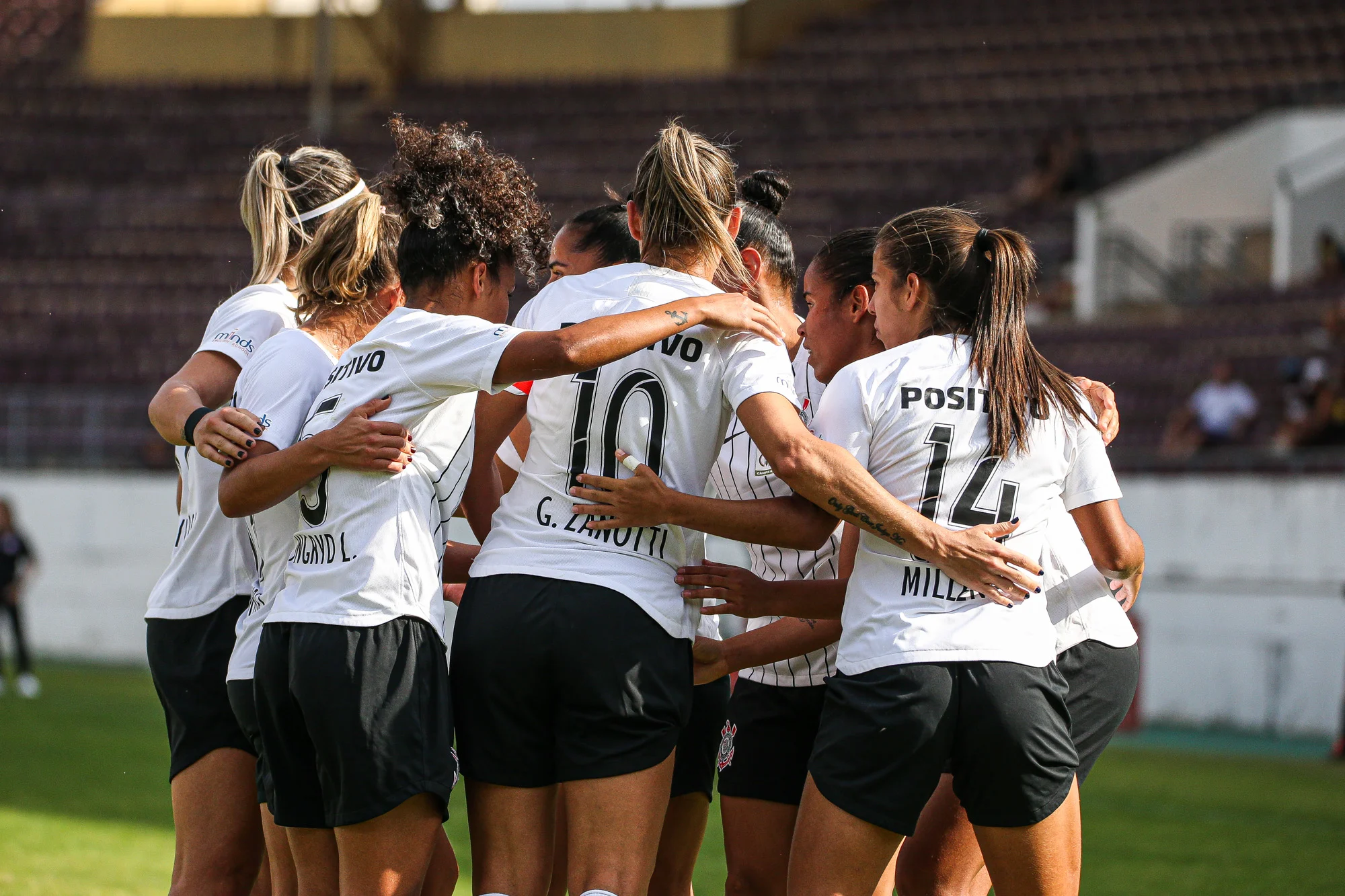 Corinthians vence a Ferroviária e iguala recorde de vitórias consecutivas