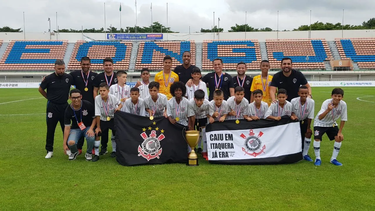 Sub-12 do Corinthians vence torneio na Coreia do Sul