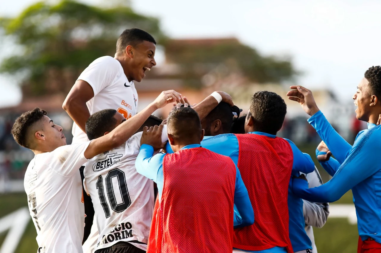 Fora de casa, Corinthians bate Guarani na estreia da terceira fase do Paulistão Sub-20