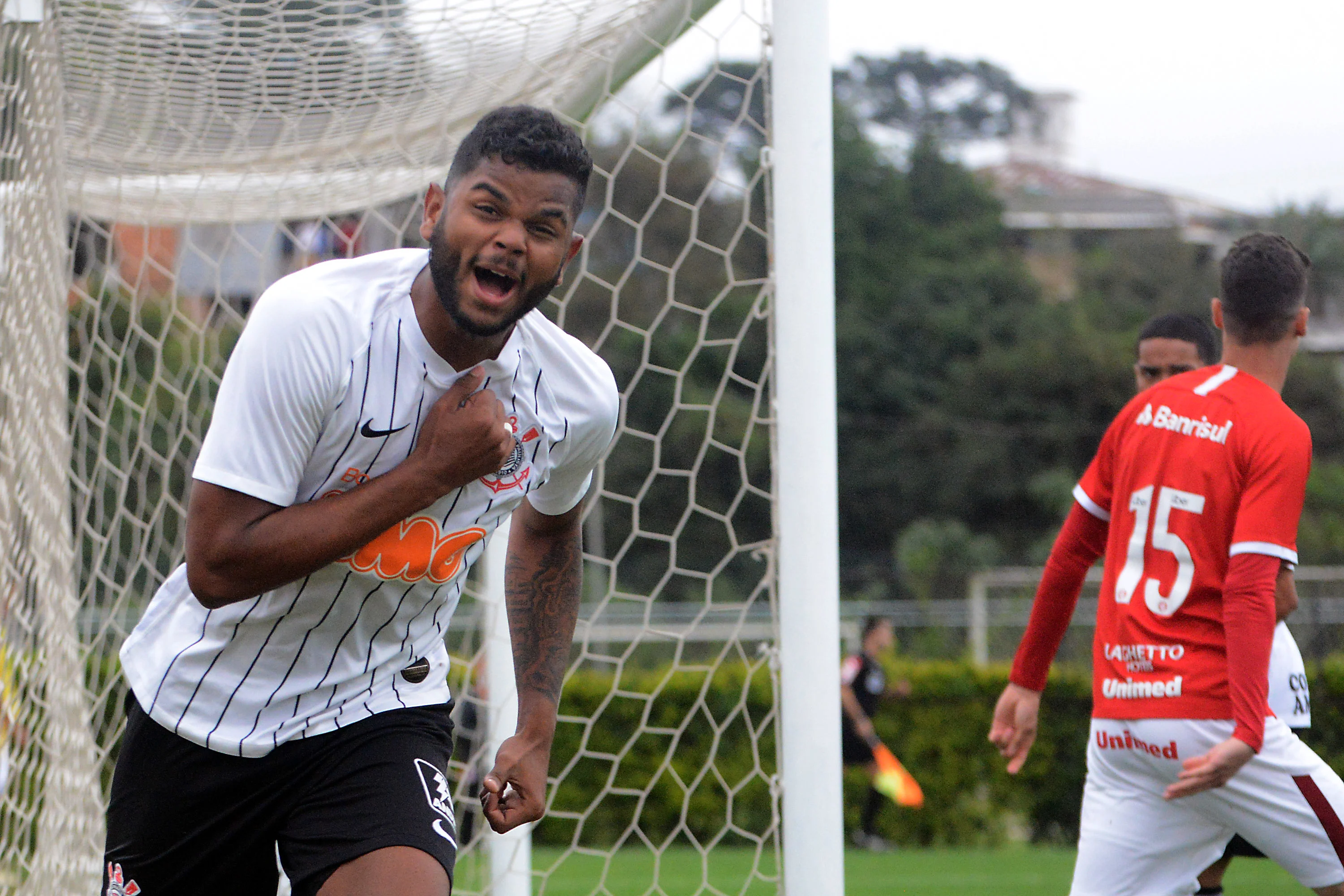 Brasileirão Sub-20: Com gol no fim, Corinthians supera Internacional fora de casa