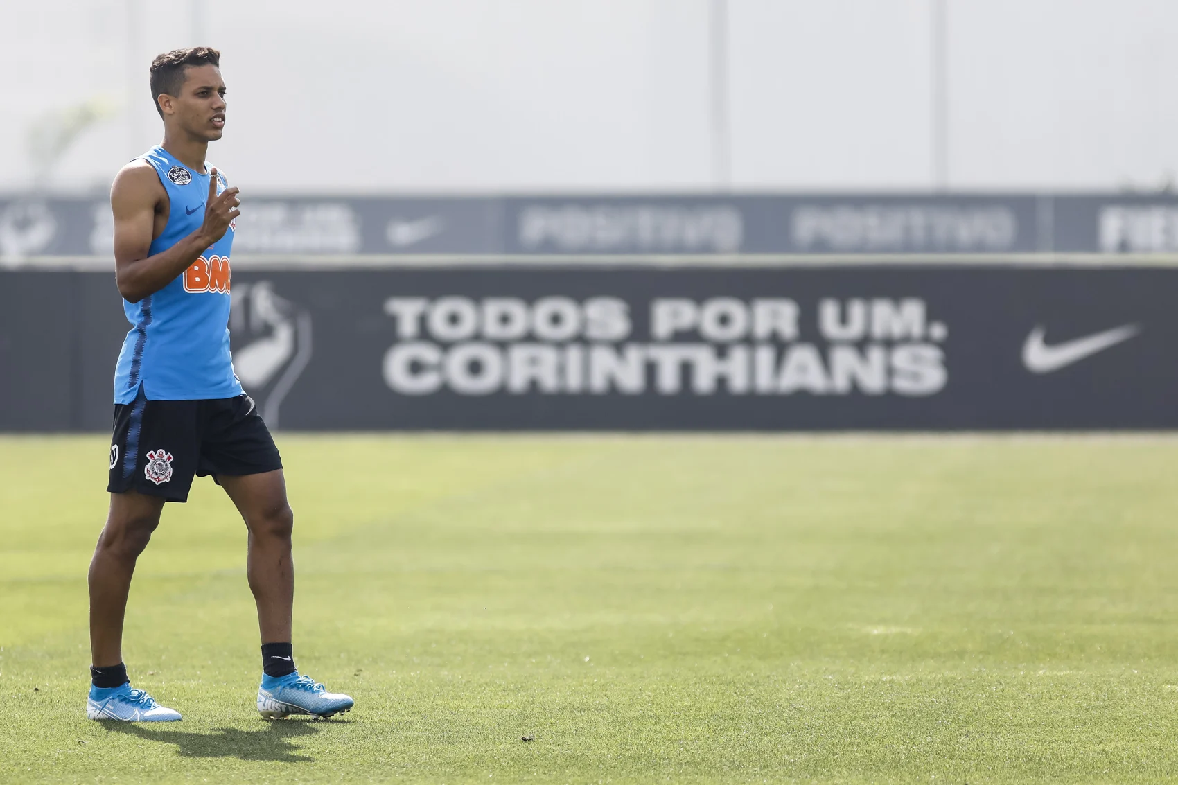 Pedrinho analisa o momento do Timão e projeta duelo importante contra a Chapecoense