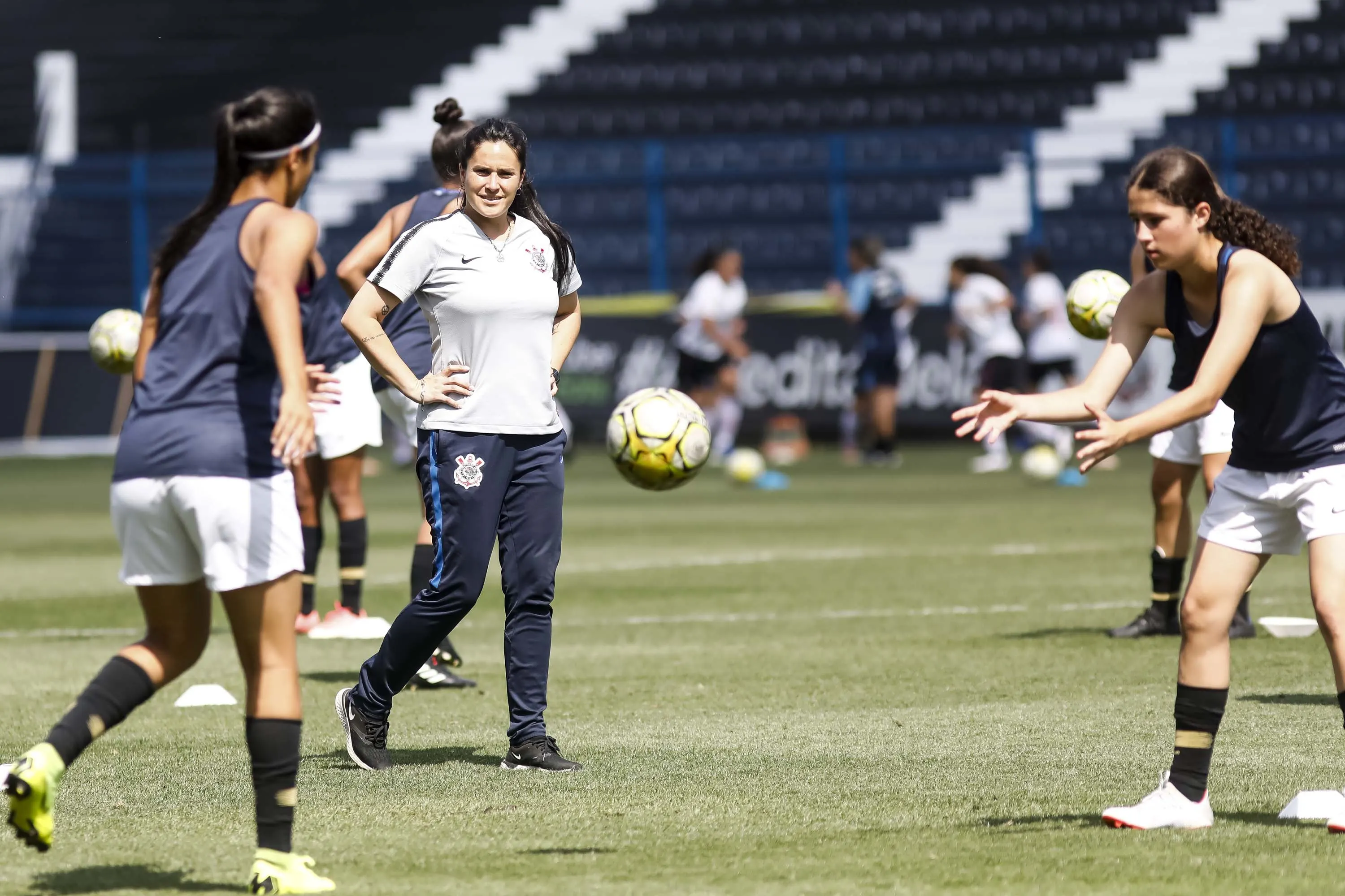 FEMININO: Santos e Corinthians medem forças pelas por uma vaga na final do Paulistão Sub-17