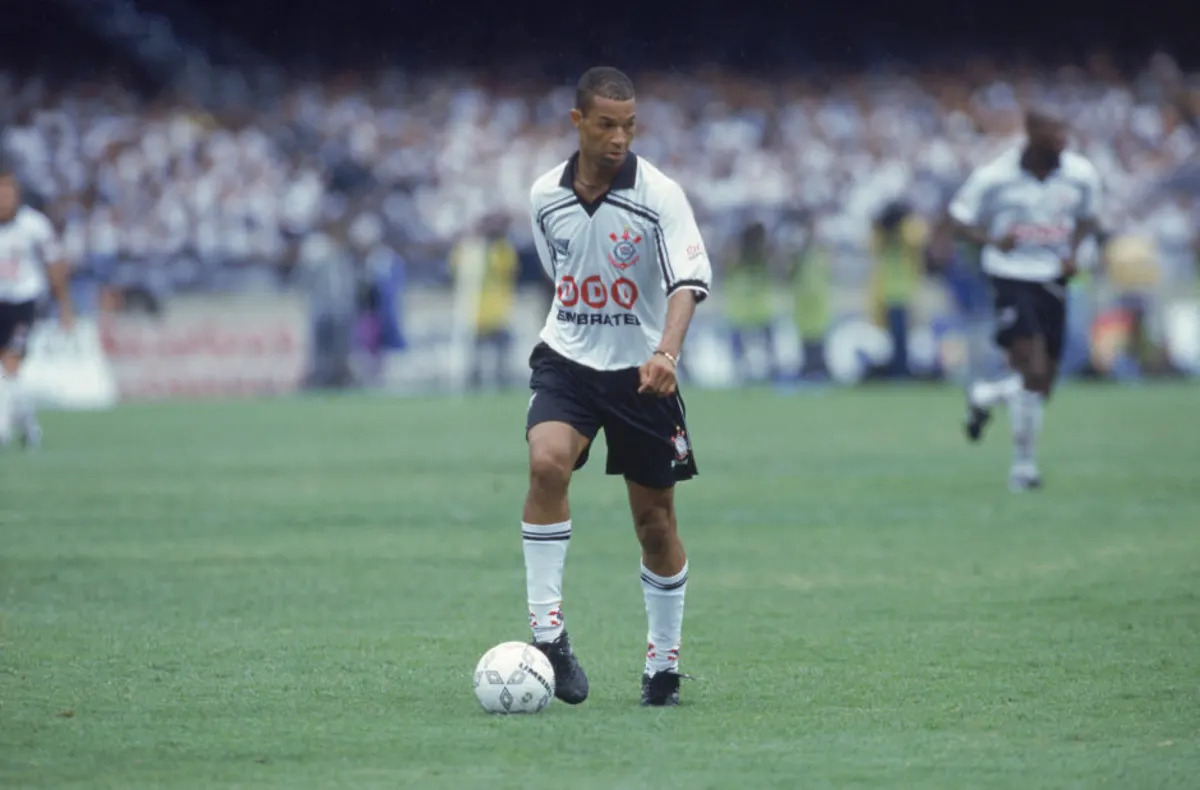 RELEMBRAR É VIVER: Há 21 anos, Corinthians dava início à campanha do título brasileiro de 98 contra o Cruzeiro