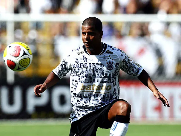 Último jogo de Marcelinho Carioca com camisa do Corinthians completa 10 anos