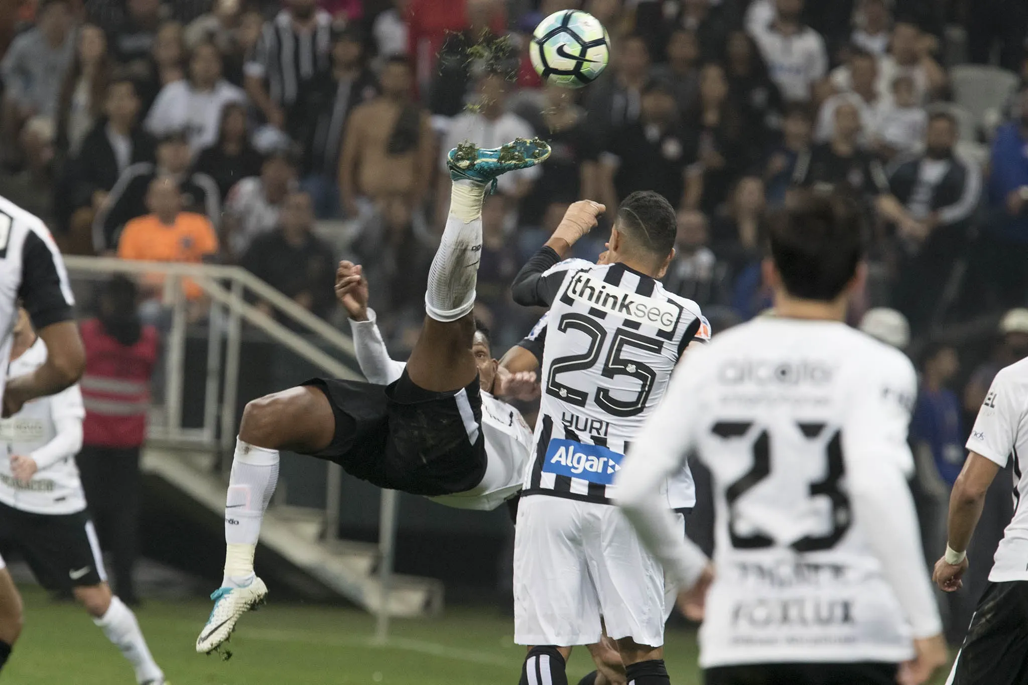 Corinthians x Santos – 10 curiosidades sobre o clássico deste domingo