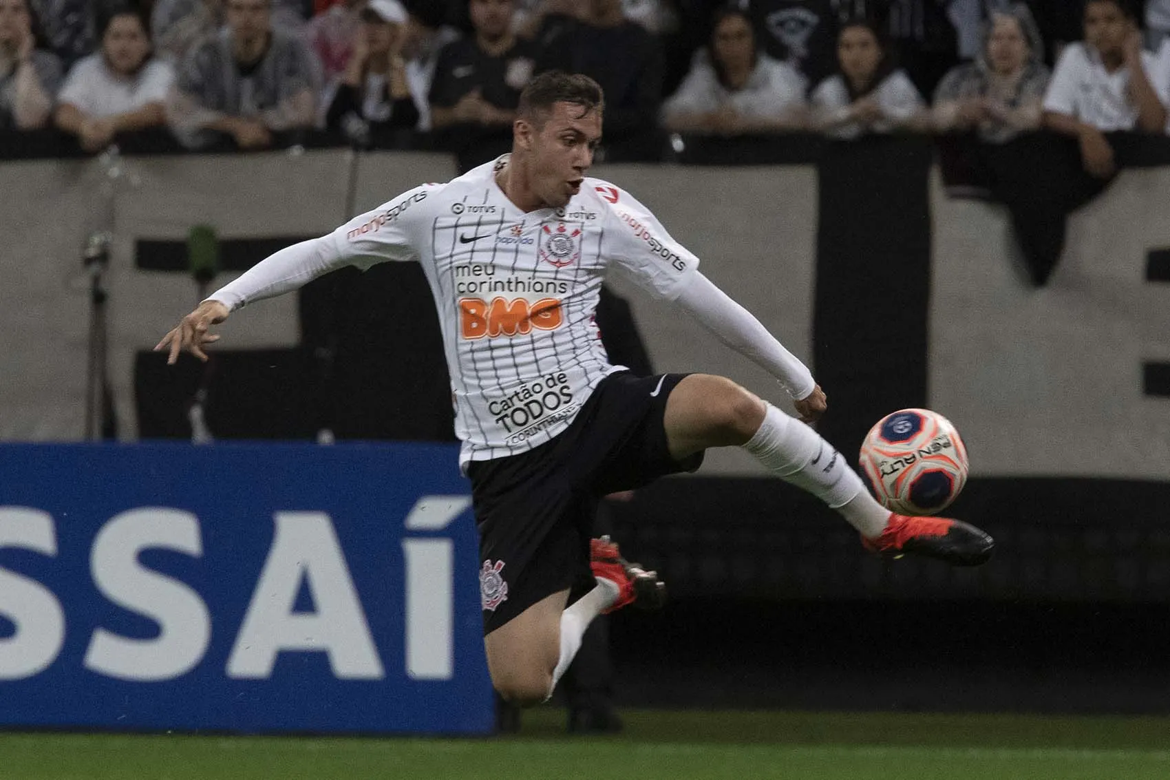 Corinthians e Serasa Limpa Nome anunciam parceria