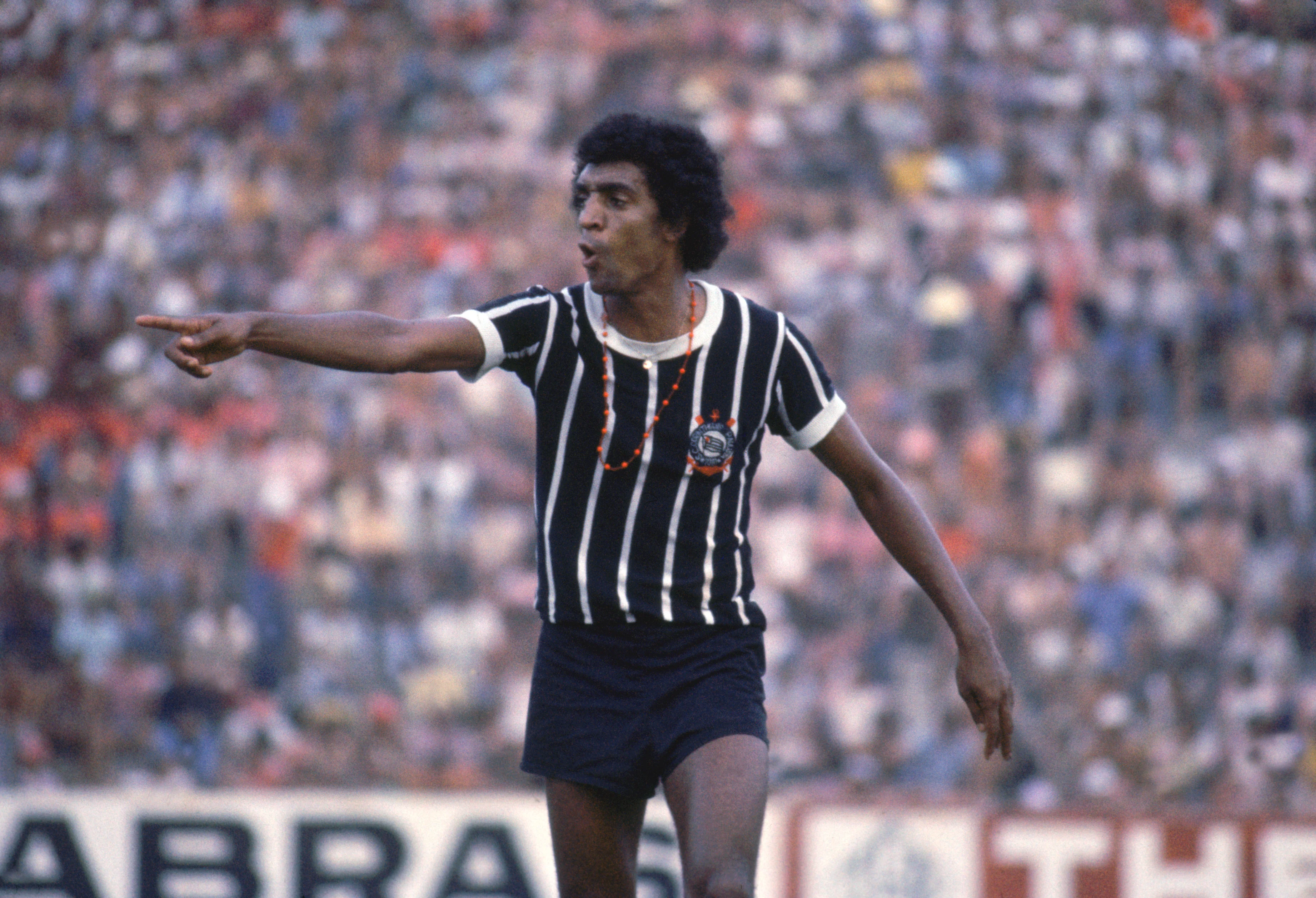 Há 45 anos, Basílio marcava seu primeiro gol pelo Timão: 