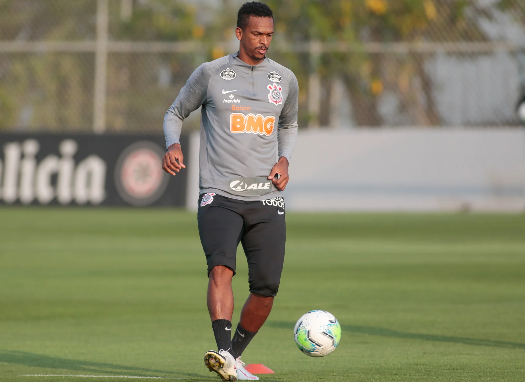 Timão encerra preparação para clássico contra o Palmeiras