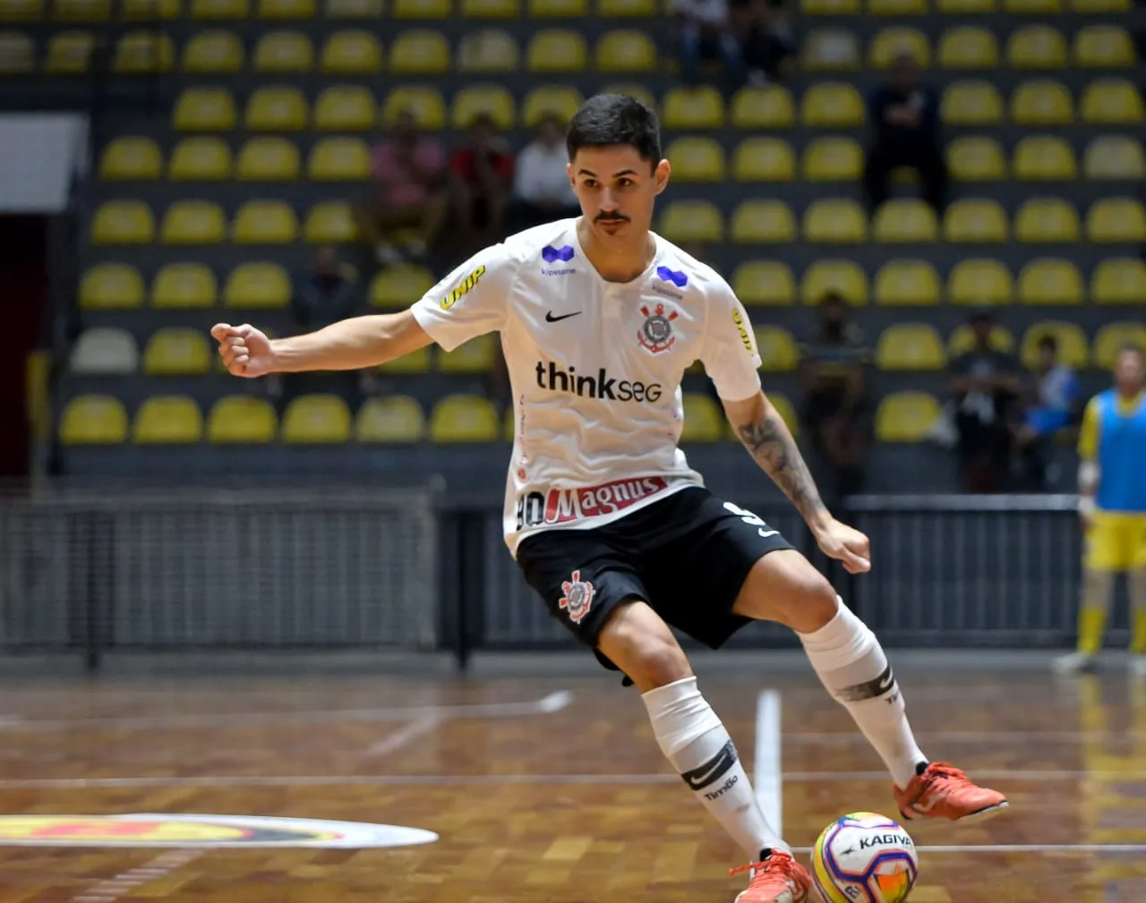 Timãozinho enfrenta Taboão na Liga Paulista de Futsal