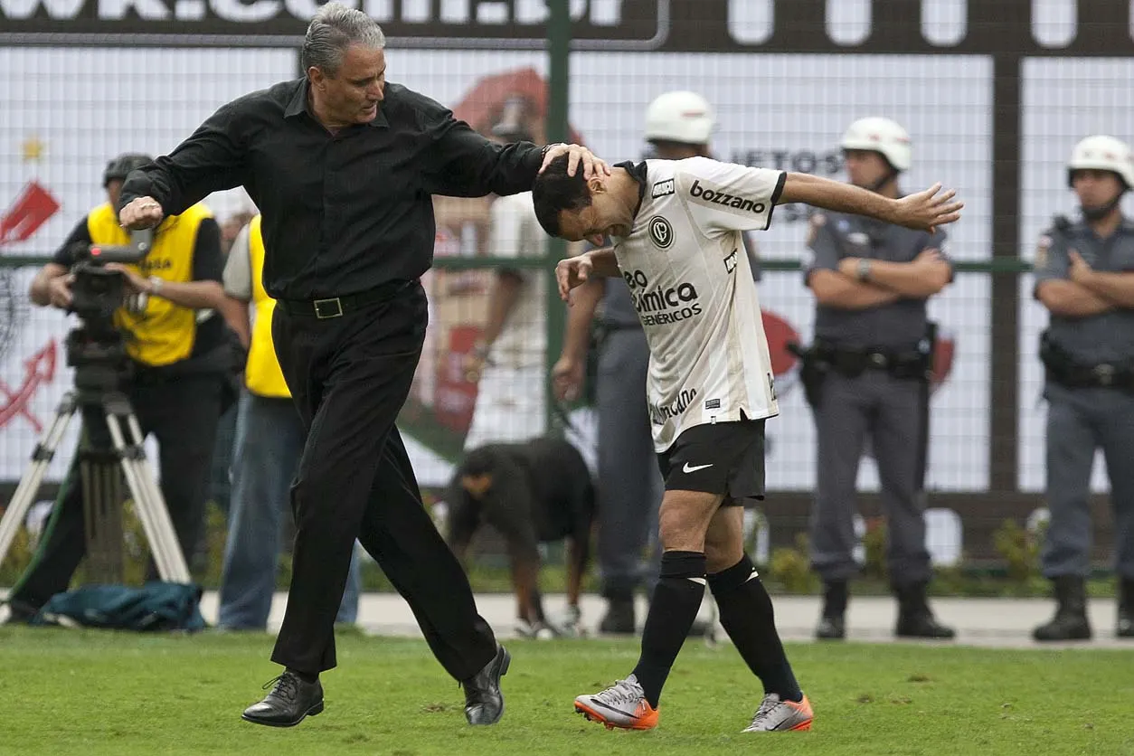 Que momento! Há dez anos, Tite iniciava 2ª passagem no Corinthians com vitória em Dérbi