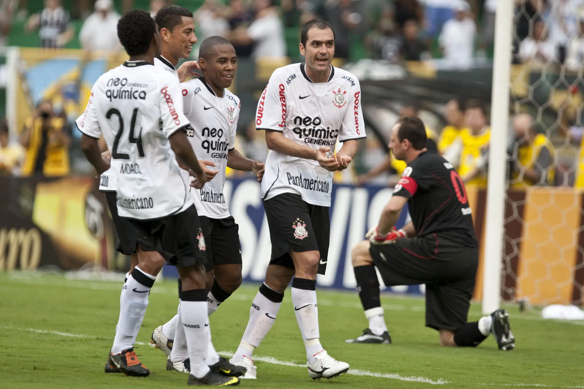 Há 11 anos, ídolo recente do Corinthians marcava seu primeiro gol com a camisa alvinegra