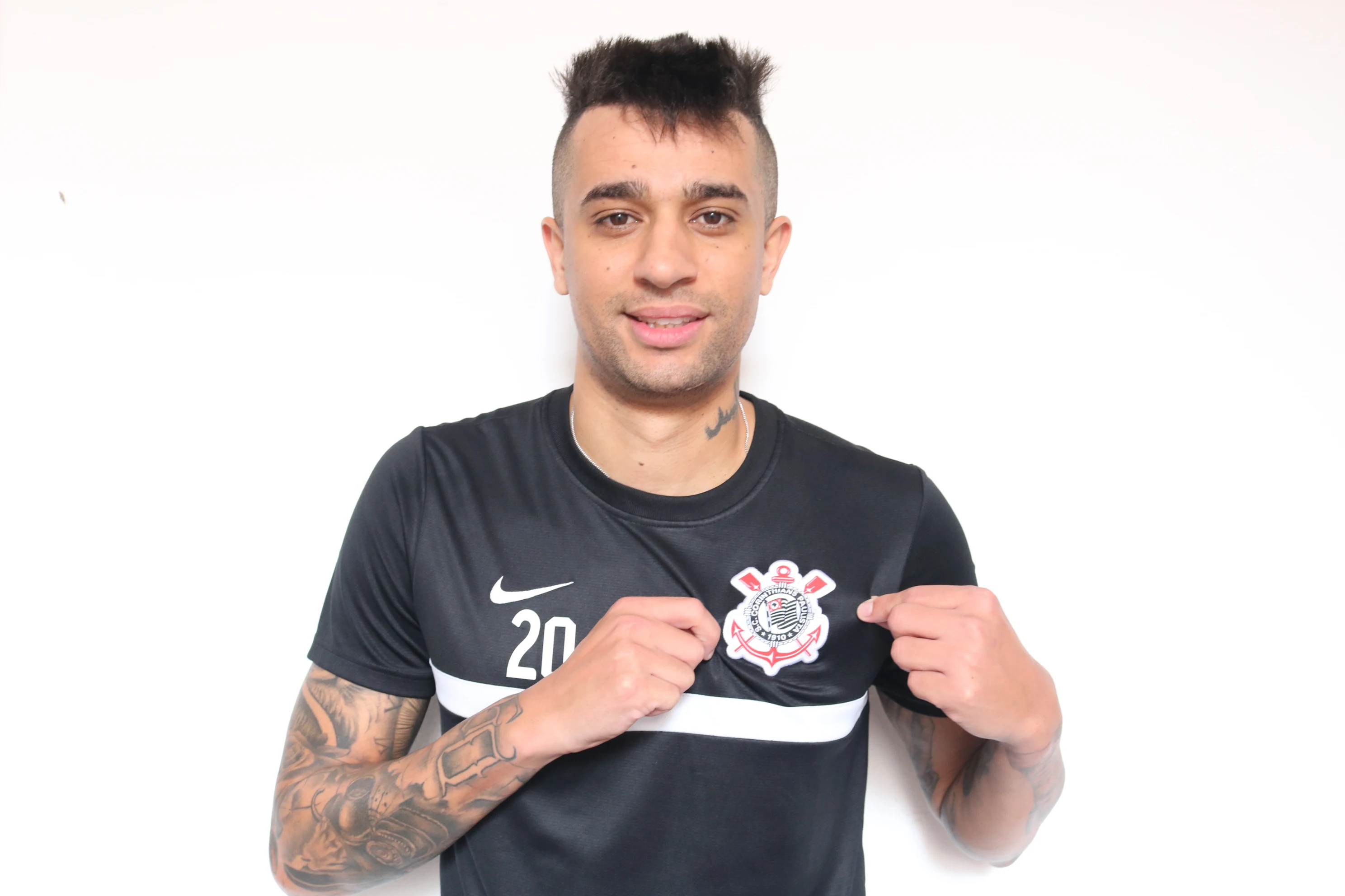 Corinthians Futsal divulga a contratação de Neguinho