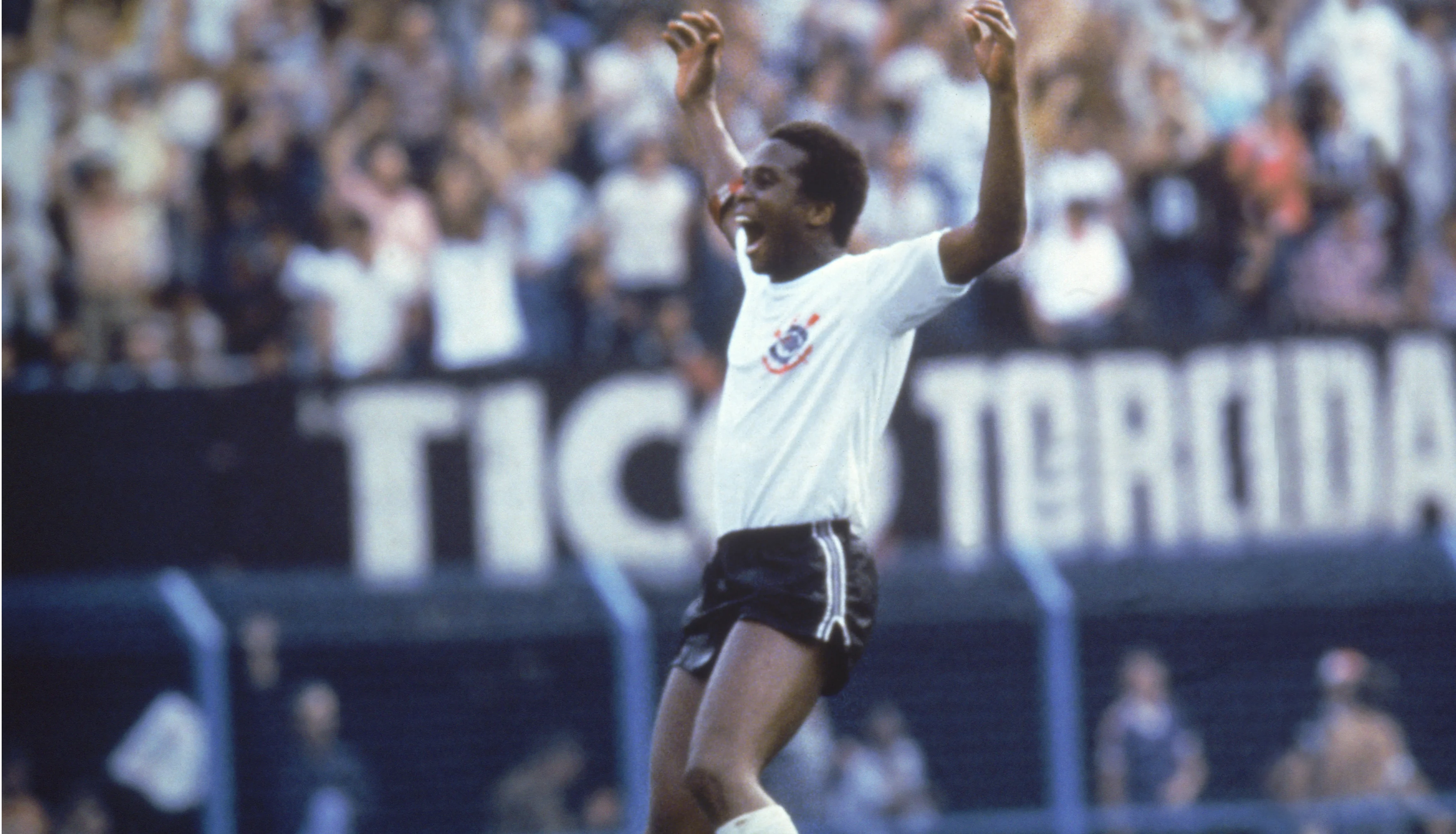 Ídolo do Corinthians, Wladimir lançará biografia no Museu do Futebol