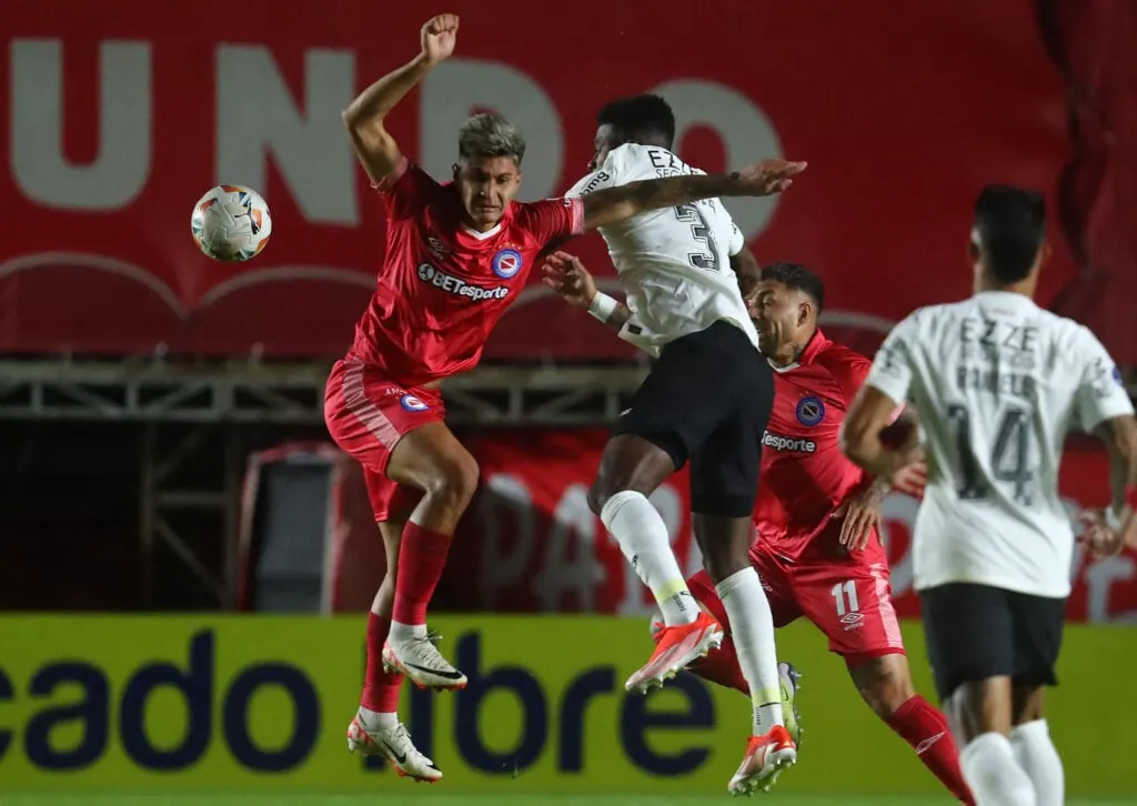 Fotos do Jogo Entre Argentinos Juniors e Corinthians Pela Copa Sul-Americana