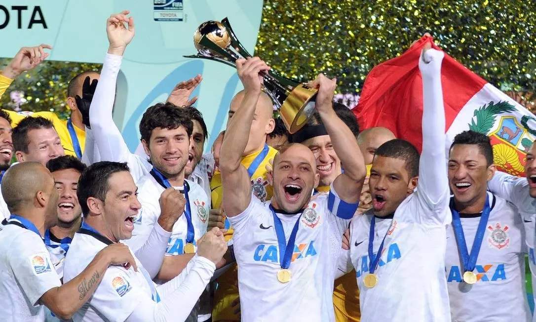 Jornal espanhol destaca o término da equipe do Corinthians de 2012.