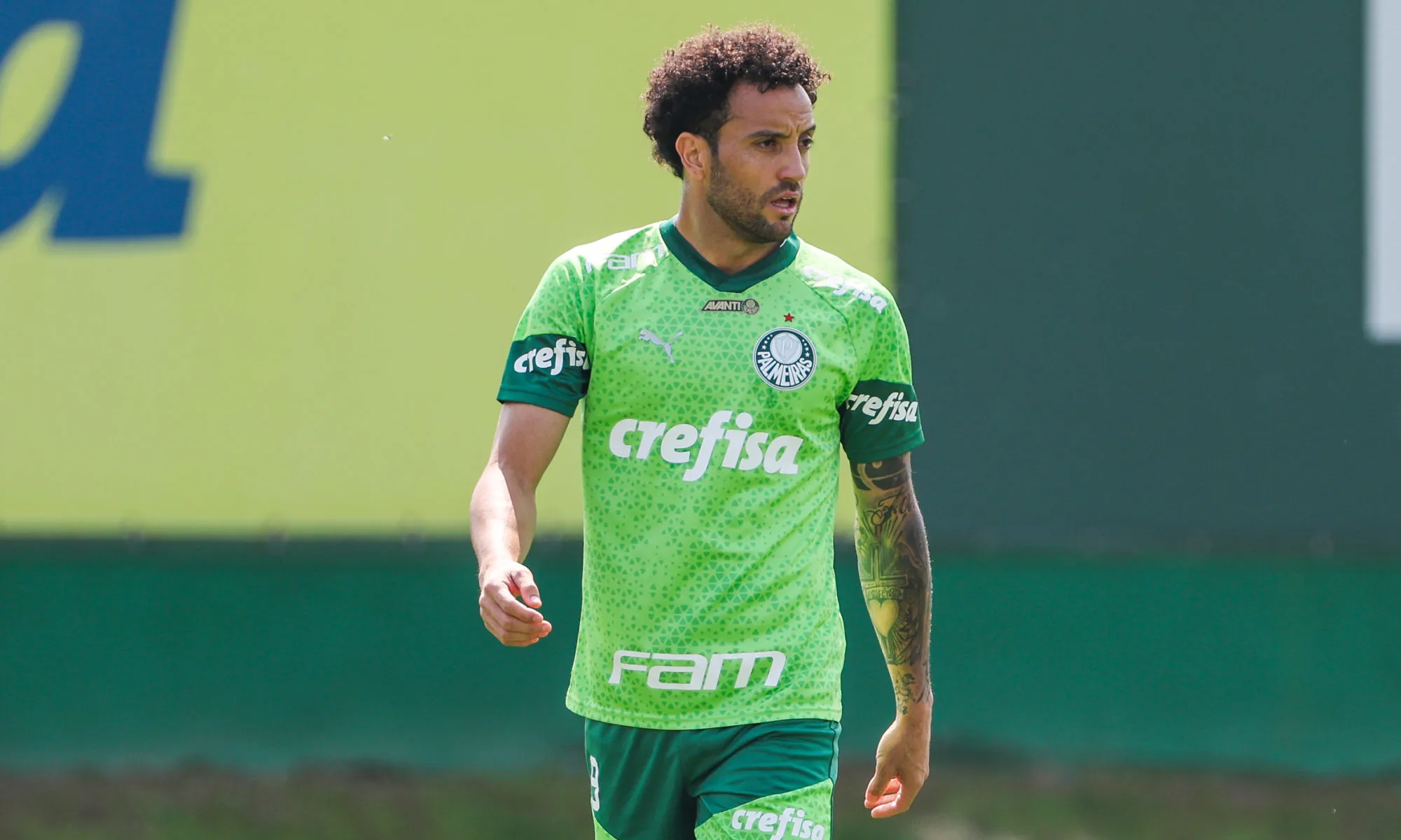 Felipe Anderson marca primeiro gol pelo Palmeiras e fala sobre confronto com Athletico-PR.