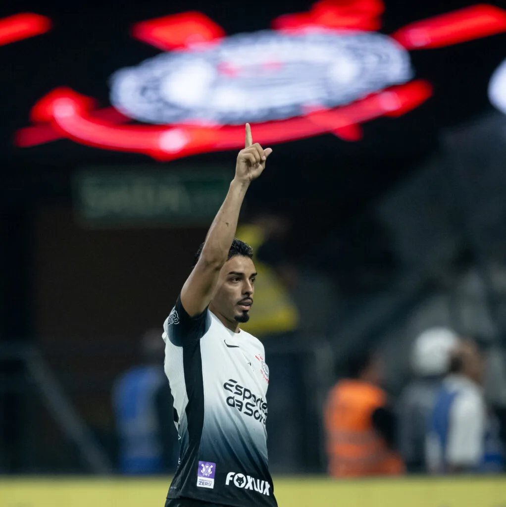 Matheus Bidu fez uma de suas melhores partidas com a camisa do Corinthians