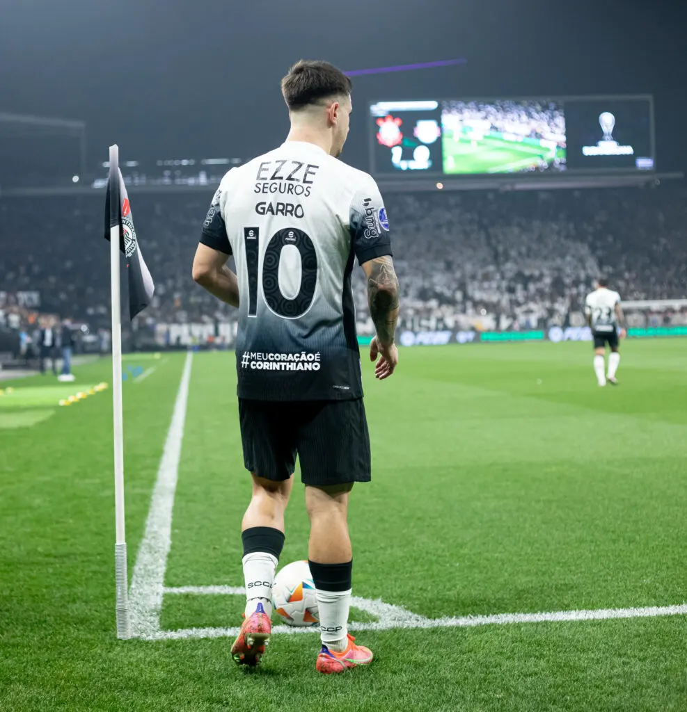 Rodrigo Garro, além do gol, teve importante participação na construção das jogadas. Caiu no segundo tempo como todo o time