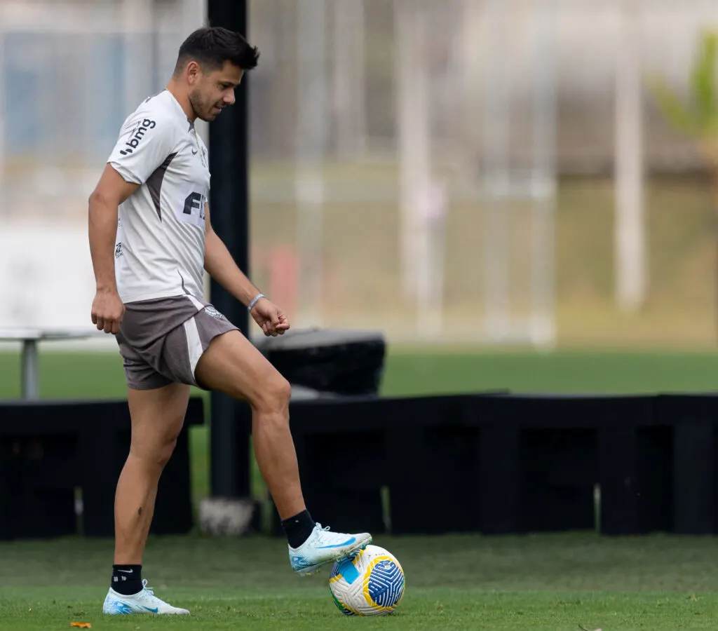 Último Treino do Corinthians Antes de Enfrentar o Fortaleza no Brasileirão