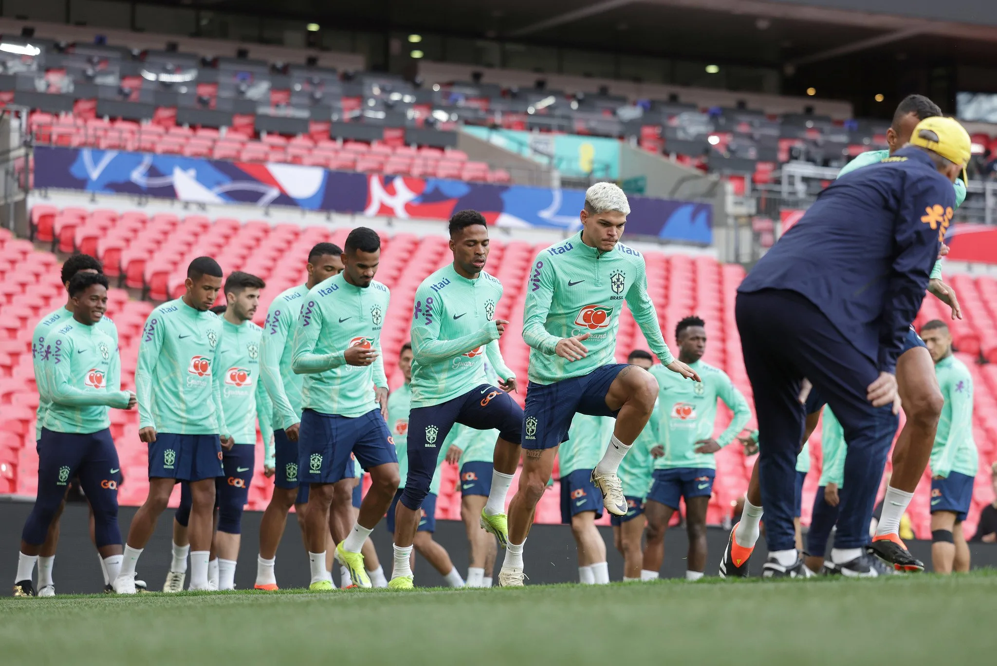 A Seleção Brasileira enfrenta a Inglaterra em Wembley, veja onde