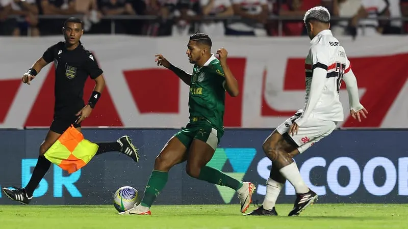 Rony Busca Espaço no Time do Palmeiras e se Coloca à Disposição