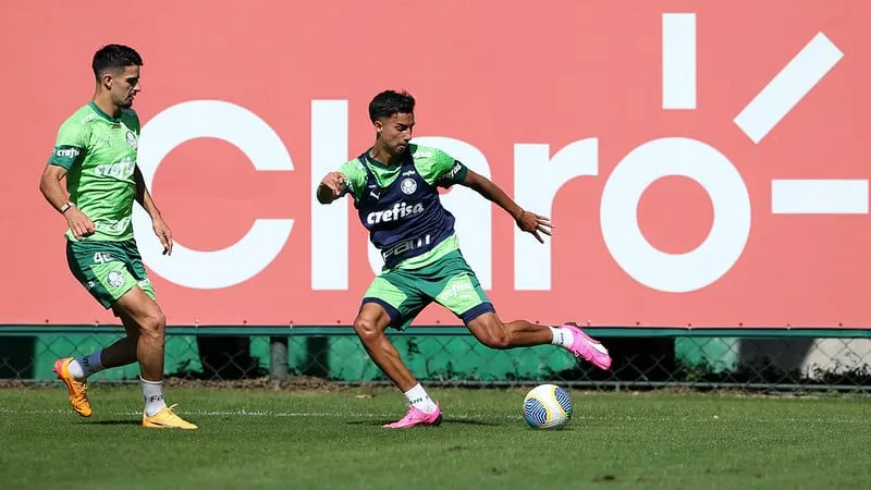 Fotos da Reapresentação do Palmeiras de Sexta-feira no Centro de Treinamento.