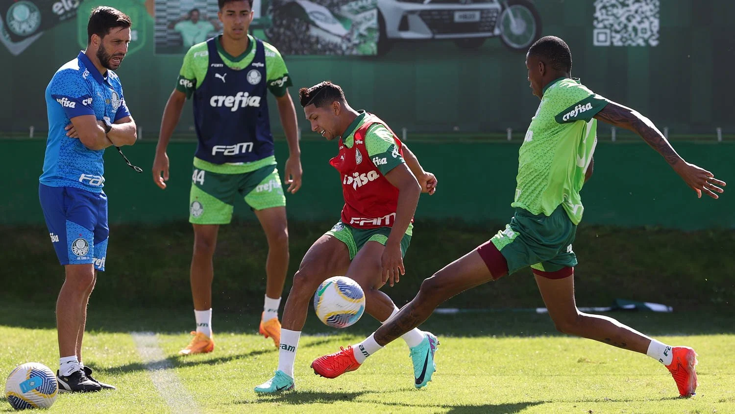 Galeria de Fotos da Reapresentação do Palmeiras Após o Treino desta Segunda-feira.