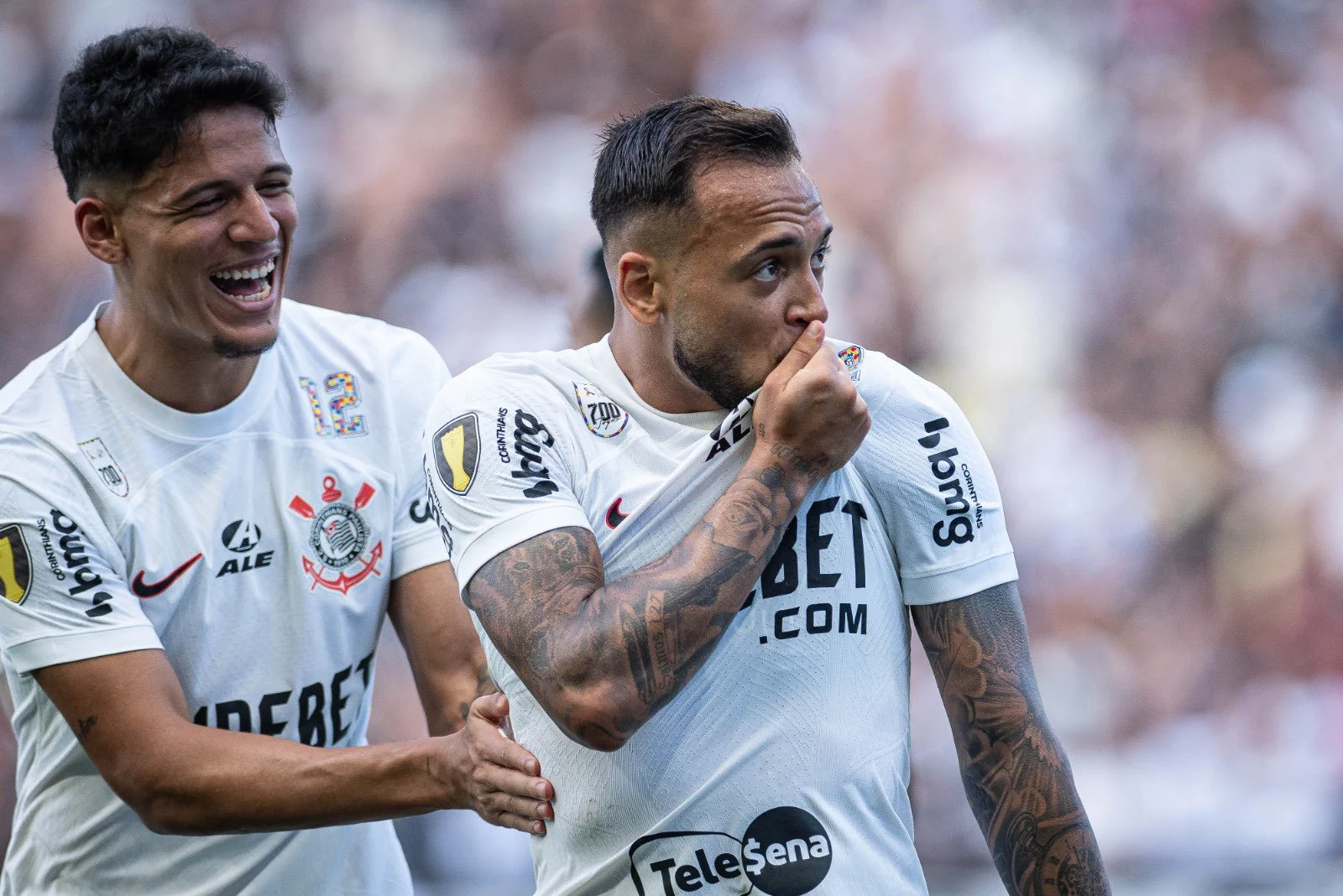 Homenagem a Maycon pelos 200 jogos no Corinthians