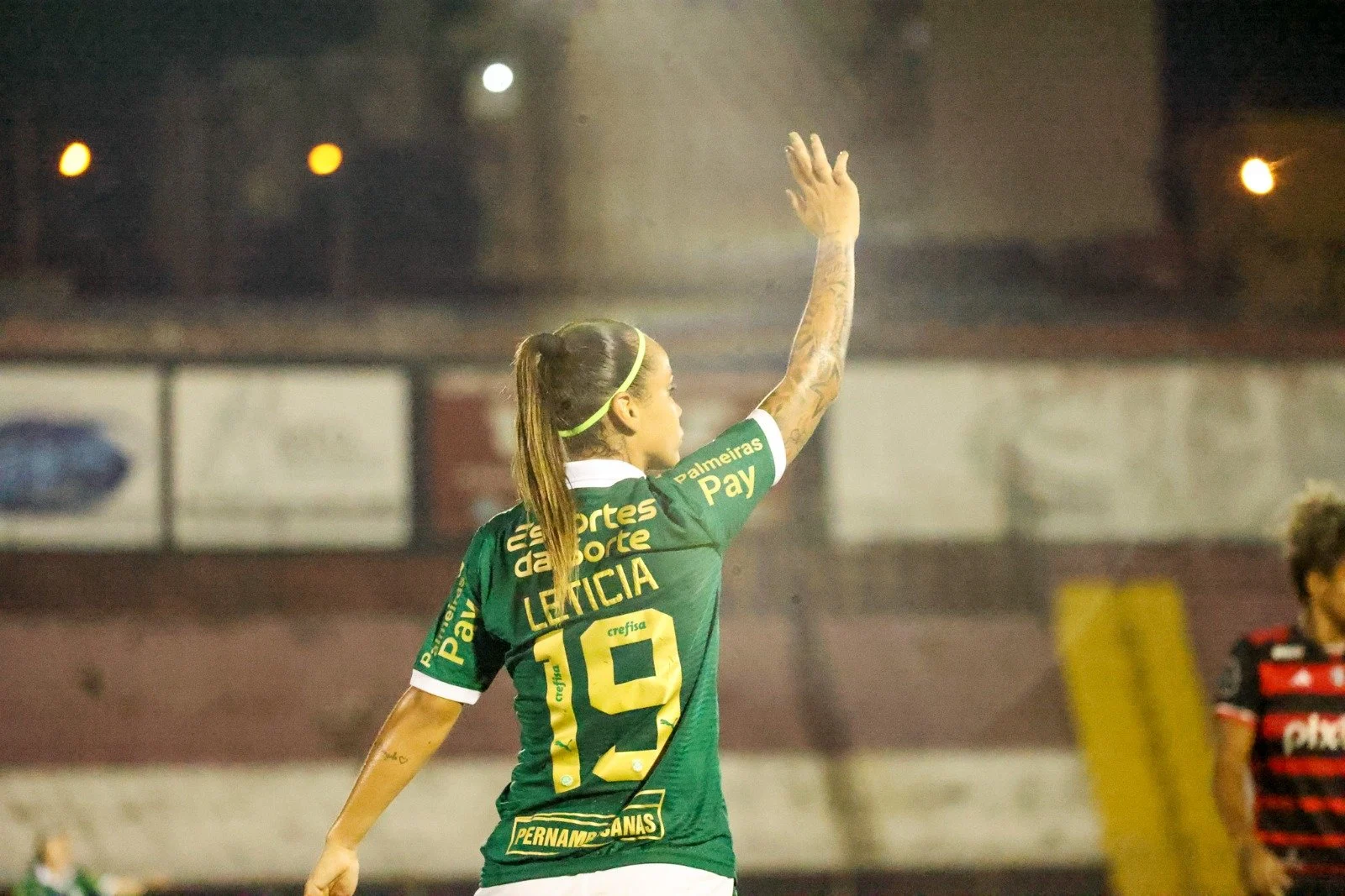 Letícia exalta vitória do Palmeiras e projeto confronto com Bragantino no Brasileiro feminino.