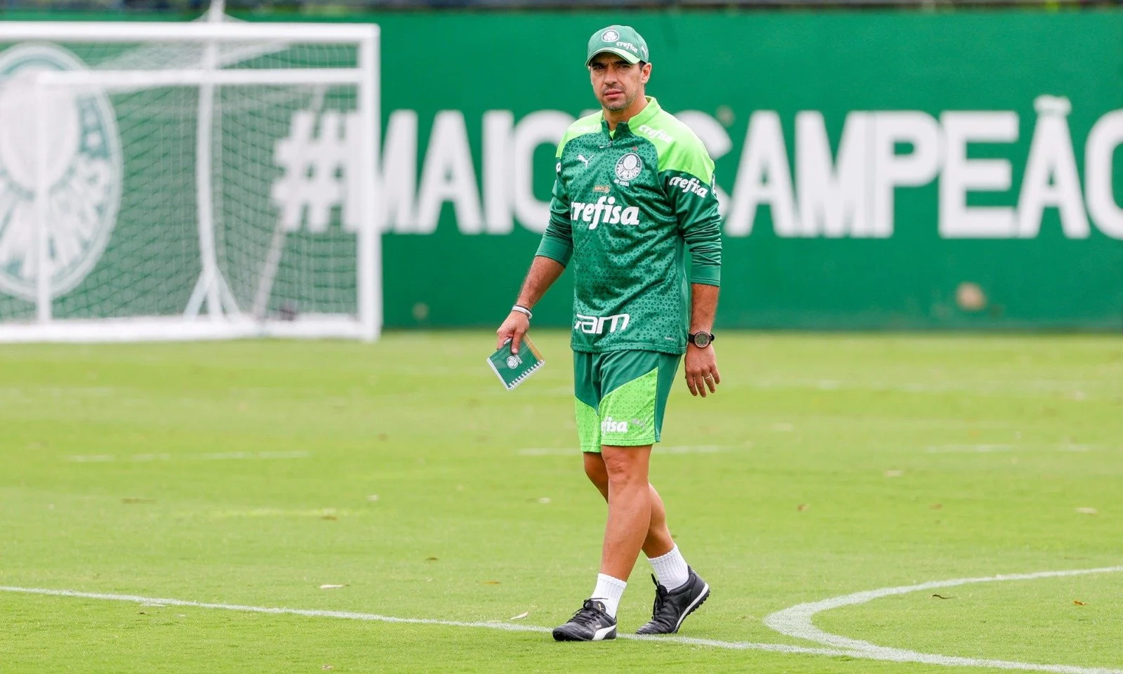 Palmeiras intensifica treino de finalizações visando semifinal do Paulistão.