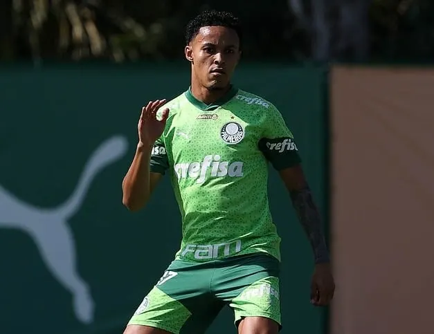 Lázaro destaca importância da vitória sobre Botafogo-SP e alerta Palmeiras para decisão