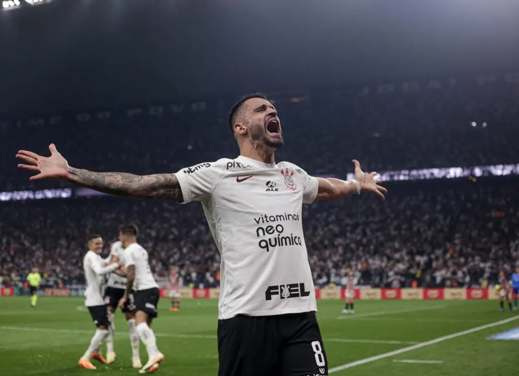 Já o maior público da história da Arena foi registrado no ano passado, quando o Corinthians venceu o São Paulo por 2 a 1, pelo jogo de ida da semifinal da Copa do Brasil. Naquele dia, 46.517 corintianos foram ao estádio. O Timão, porém, acabou sendo eliminado na segunda partida. (Foto: Rodrigo Coca/Agência Corinthians)