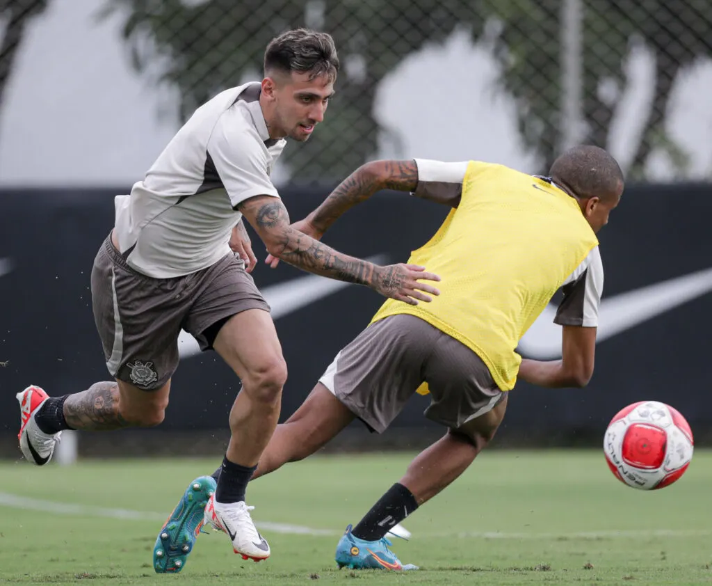 Corinthians retorna às atividades após revés para o São Paulo