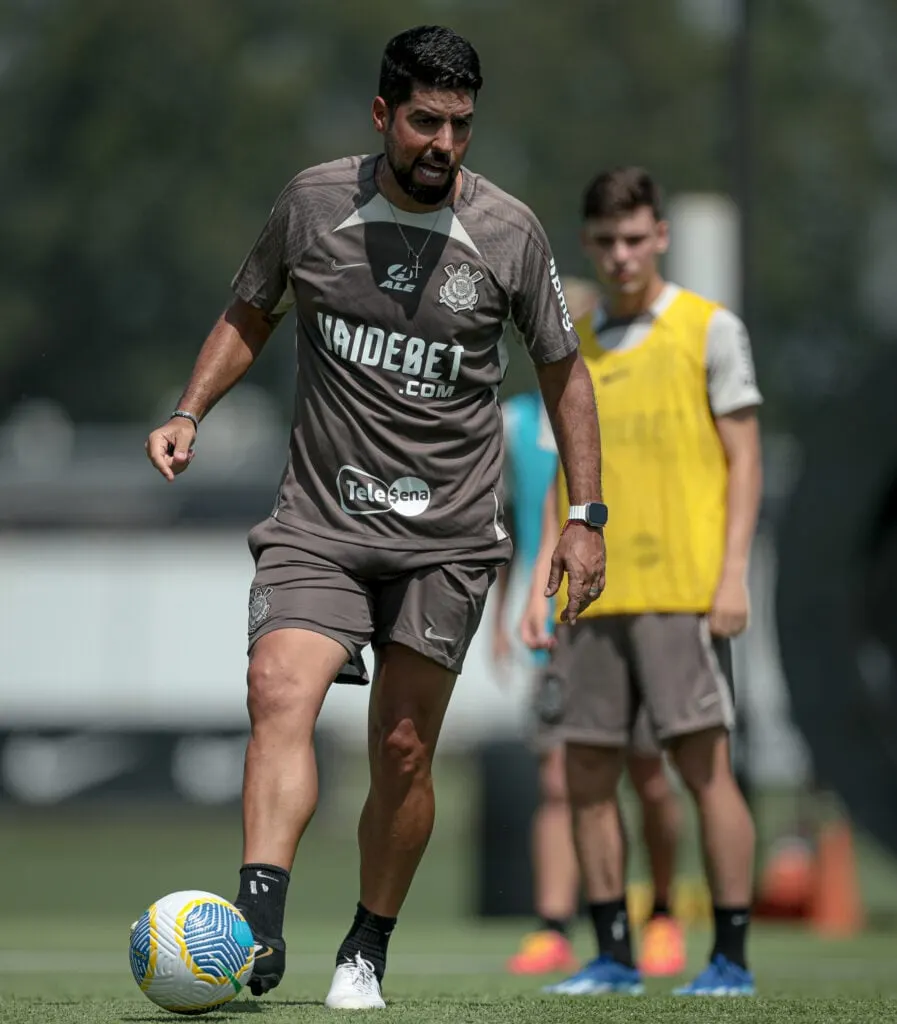 Orgulho de Dirigir o Corinthians e Duelos Desafiadores com Abel.