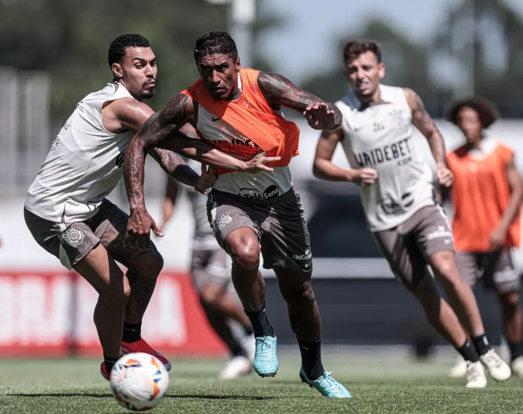 Corinthians se prepara com tático e bolas paradas para estreia na Sul-Americana