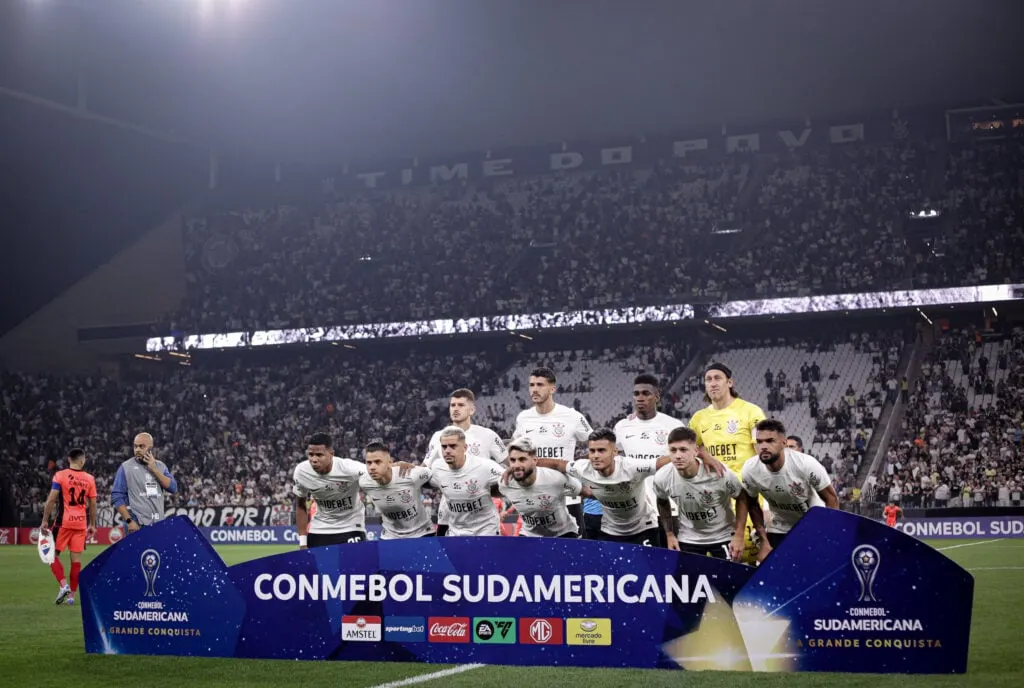 Corinthians reduz preços de ingressos para estreia no Brasileirão