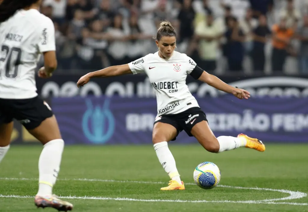 Corinthians e Fluminense se enfrentam pelo Brasileiro feminino: onde assistir.