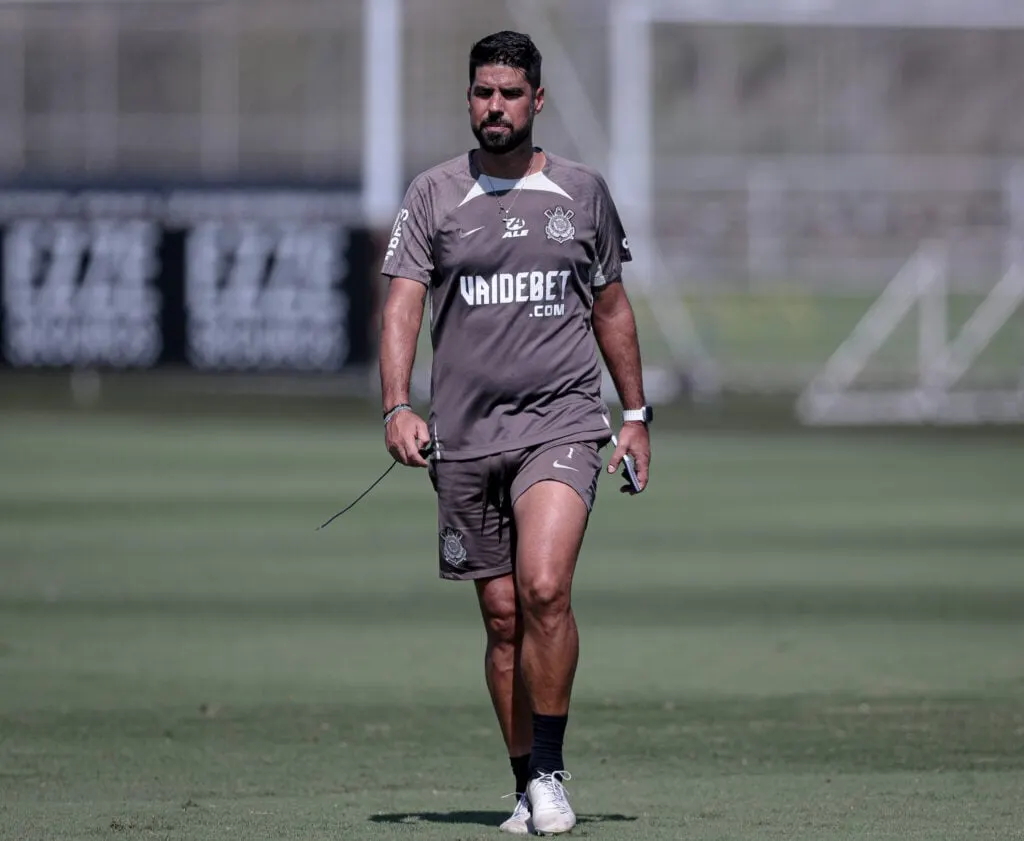 Provável escalação do Corinthians: Carlos Miguel (Cássio); Fagner, Félix Torres, Cacá (Gustavo Henrique) e Hugo; Raniele, Breno Bidon (Fausto Vera) e Rodrigo Garro; Romero (Pedro Henrique), Wesley e Yuri Alberto