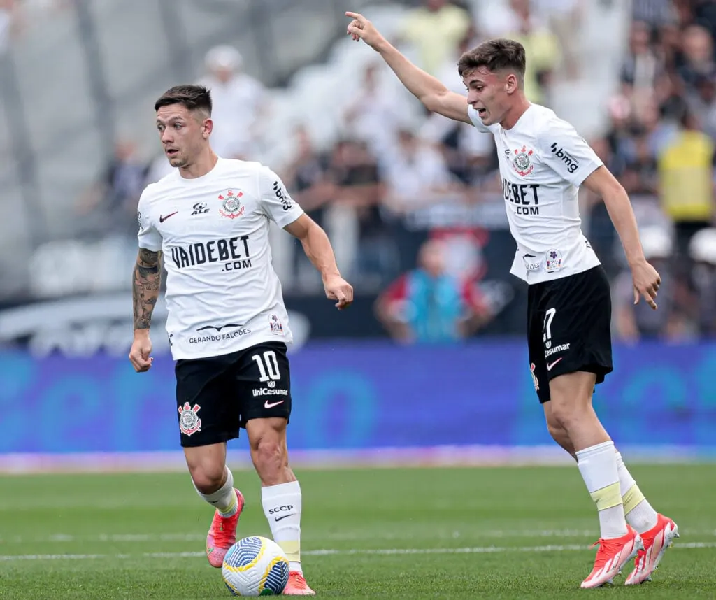 Destaque do Corinthians na Vitória sobre o Fluminense: Confira os Melhores Jogadores.