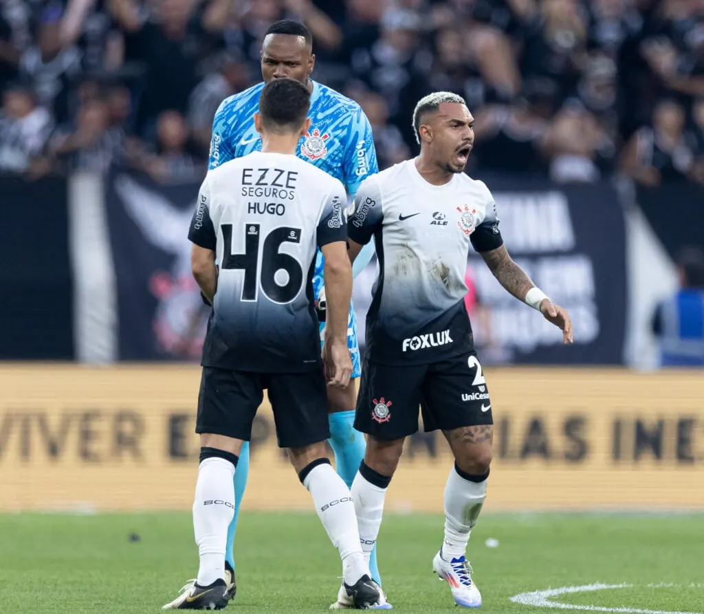 Desempenho do Corinthians no empate com o São Paulo: destaques em campo.