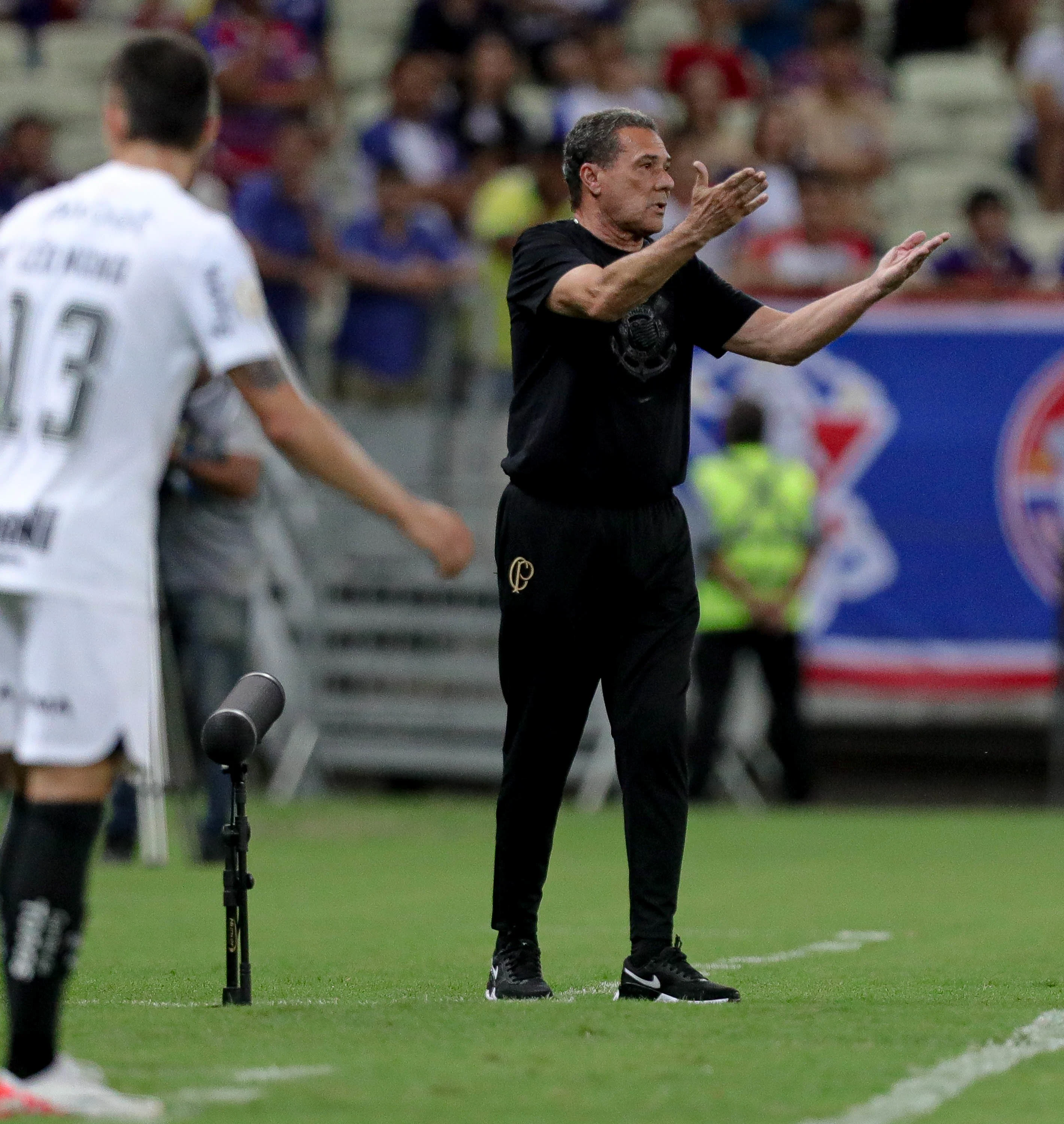 Após derrota para Fortaleza, Luxemburgo garante que Corinthians vai ser 