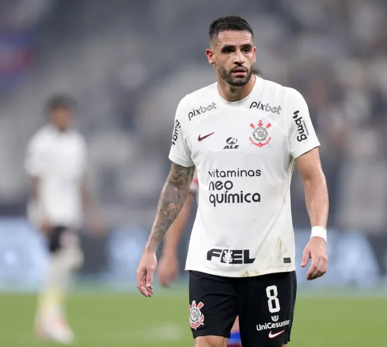 Renato Augusto abre o jogo sobre futuro no Corinthians: 