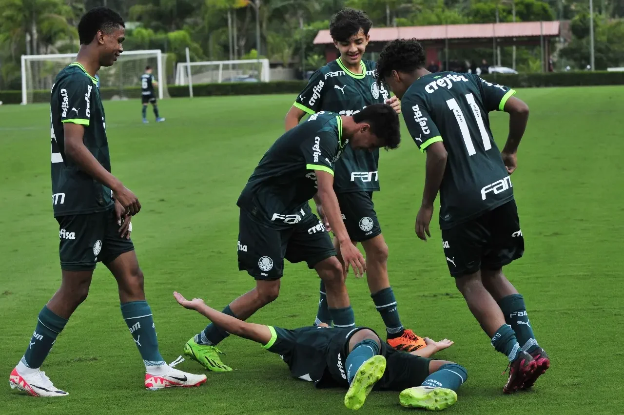 Sub-14 do Palmeiras elimina o São Paulo e vai à final do Paulistão; sub-12 é eliminado