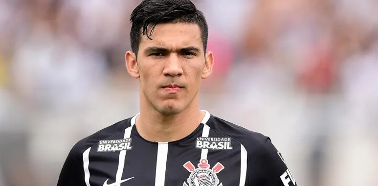 Balbuena não gosta de ser comparado com Gamarra e busca sua história no Corinthians