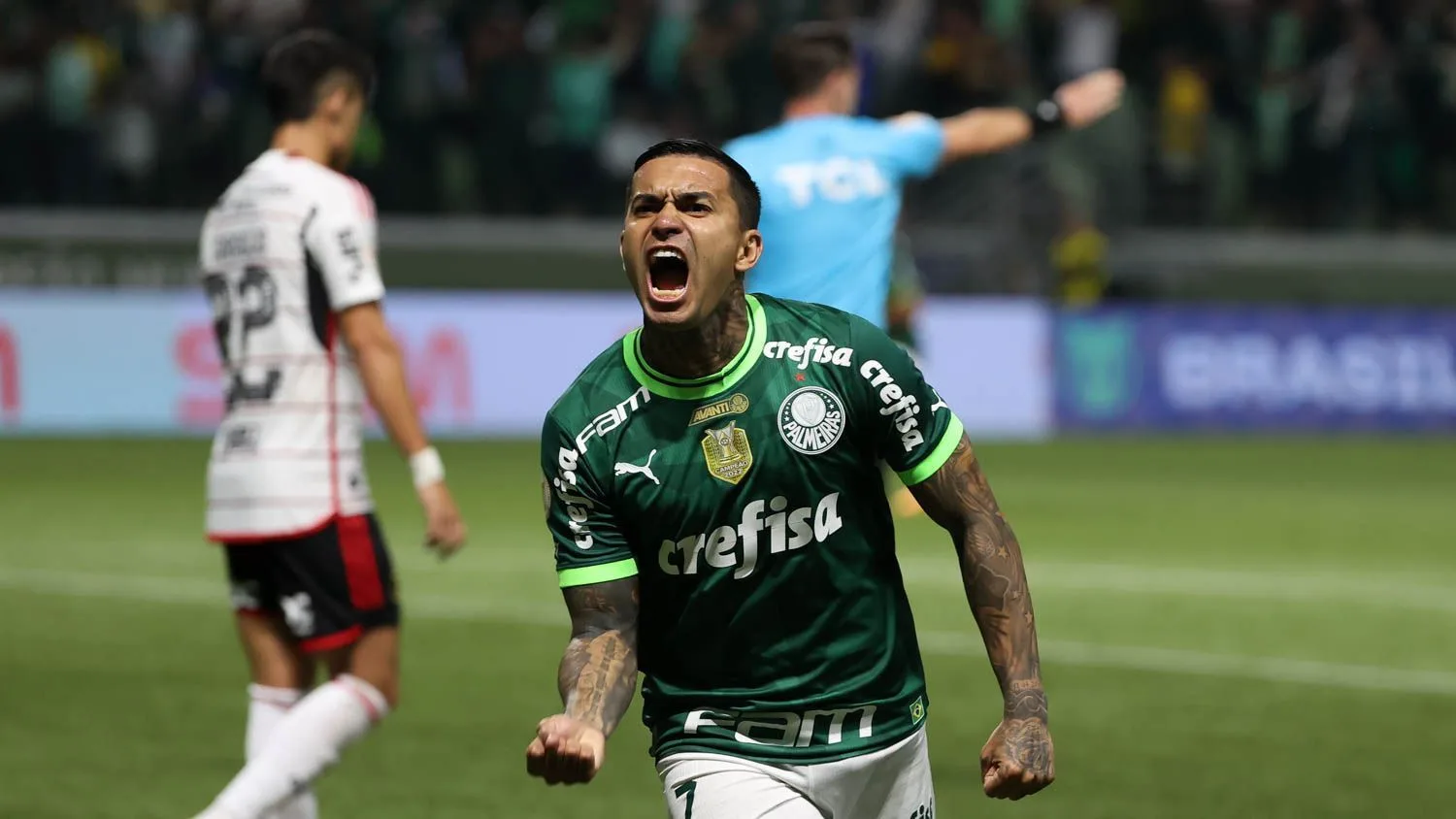 IGNOROU O CRUZEIRO? Dudu reafirma compromisso com torcida do Palmeiras e dribla interesse rival