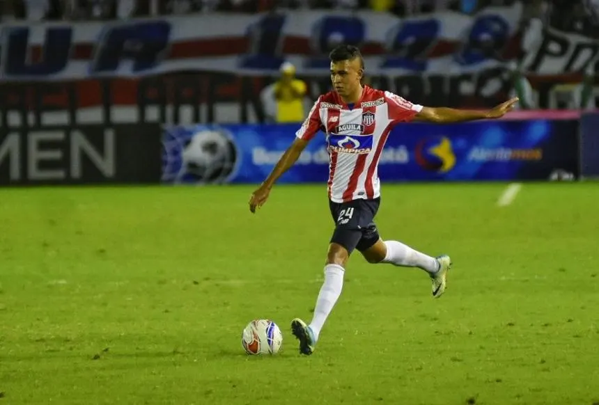 Corinthians ganha preferência e acordo por Victor Cantillo fica mais próximo