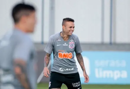 Luan comemora sequência com Mancini e projeta caminho de vitórias: “Estamos evoluindo”