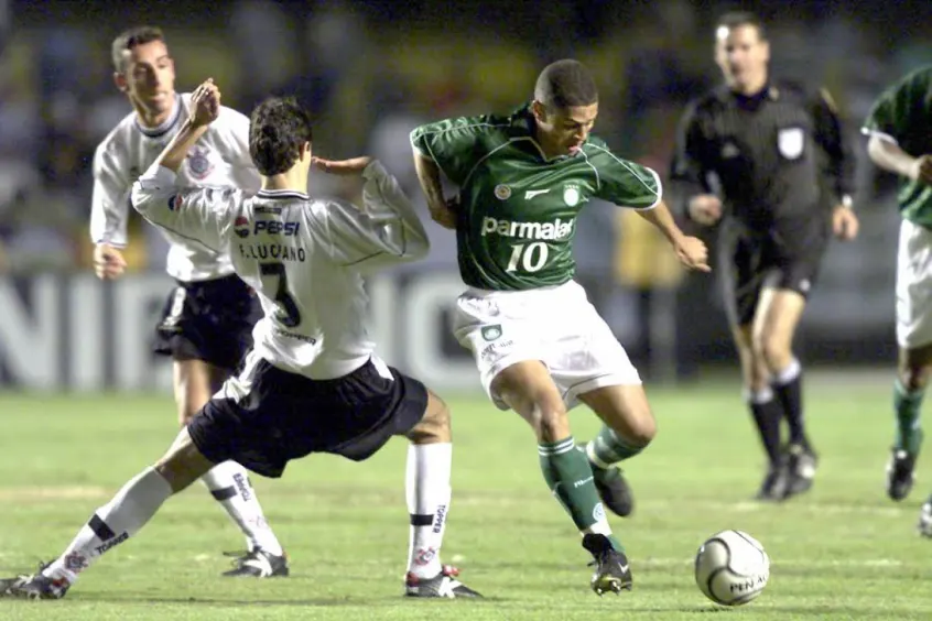 Site lança especial de 20 anos de Dérbi histórico na Libertadores; confira